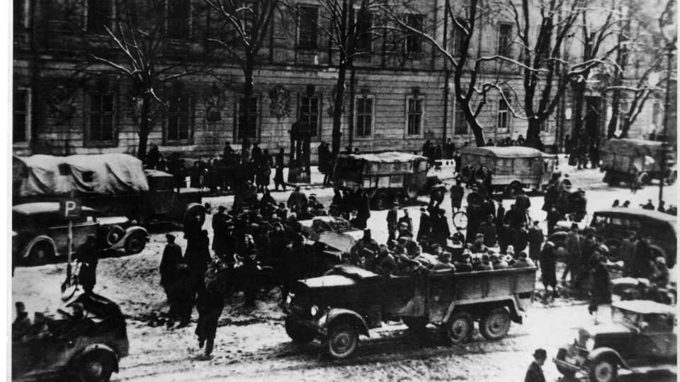 Počátek okupace 1939 v Hradci Králové. Příjezd německé armády do Hradce Králové dne 15. 3. 1939