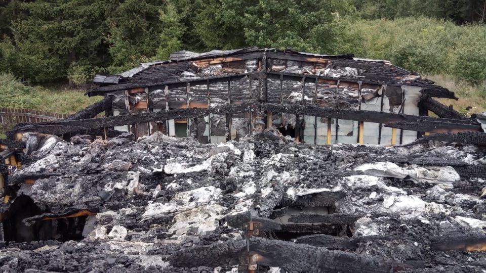 Požár dřevostavby v Trutnově způsobil škodu asi 5 milionů korun