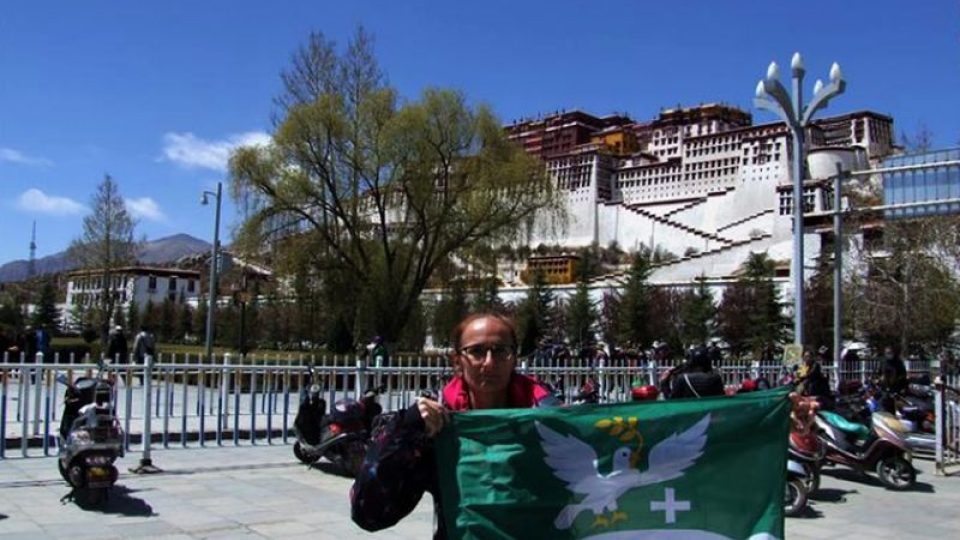 Nejvzácnější fotografie expedice, posvátná Potála - palác, kde žil i současný dalajláma, hlavní město Lhasa, území Tibet, světadíl Asie