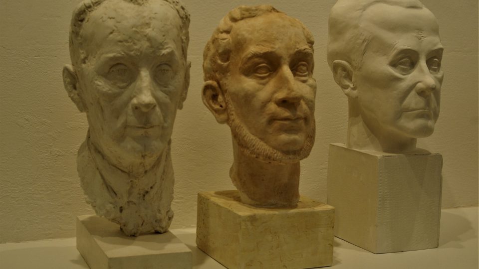 Ze Soutěže sochařských portrétů - Adolf Loos a Alois Negrelli