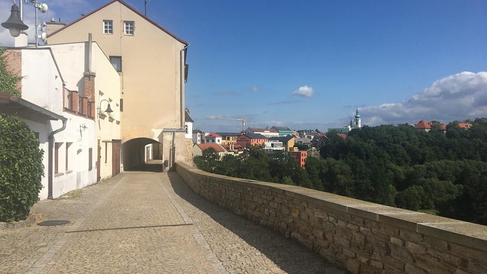 Nové Město nad Metují nabízí netradiční zážitek. Historickou část města si můžete projít s průvodcem