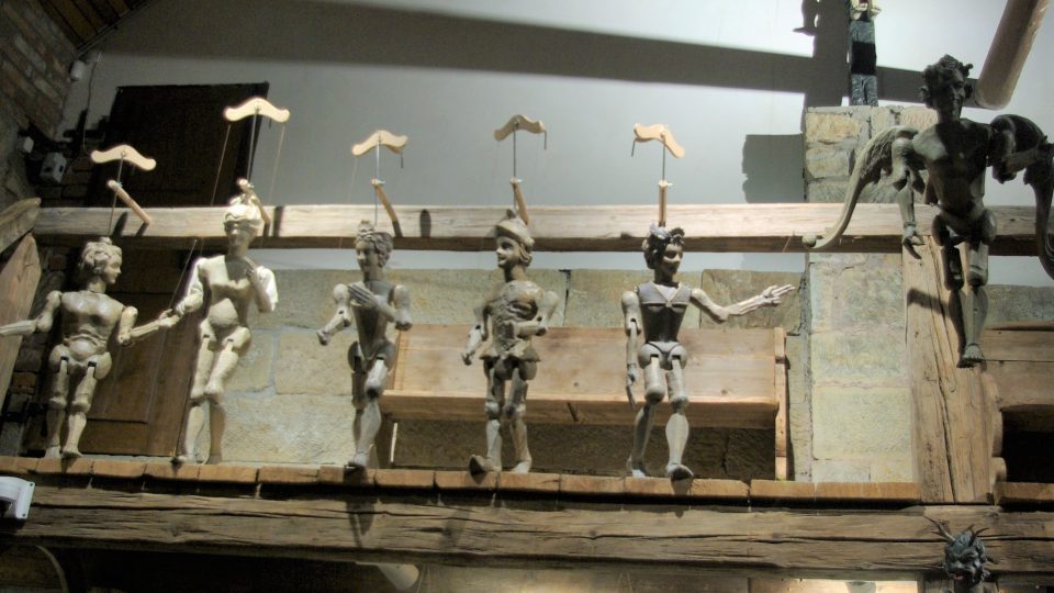 Marionety Jiřího Nachlingera jsou inspirované Braunovými sochami z Kuksu