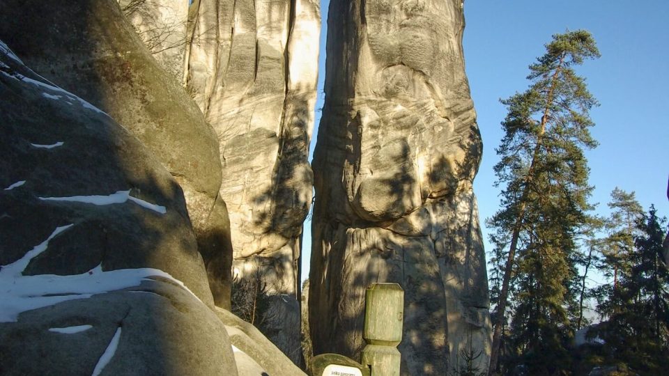 Cukrovarnický komín v Adršpašských skalách
