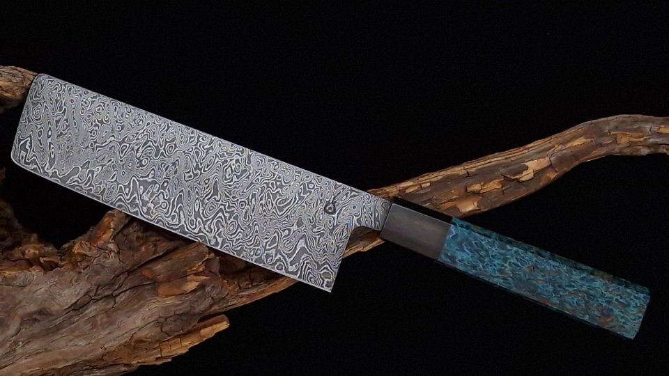 Hradecký nůž - mezinárodní prodejní výstava unikátních nožů