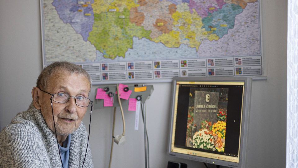 Miloš Dvořák mapuje hroby slavných osobností
