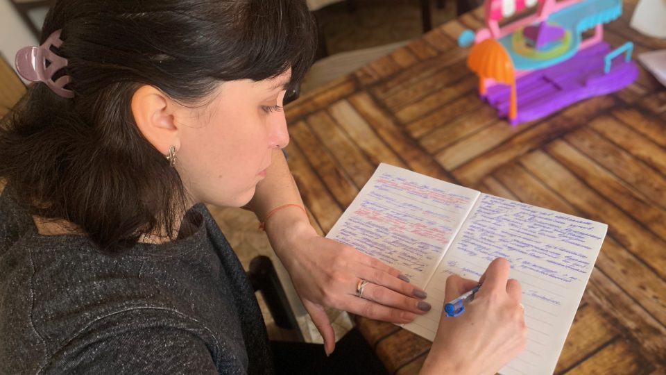 Příběh ukrajinské učitelky a její dcery, které našly dočasné zázemí na turistické ubytovně v Česku