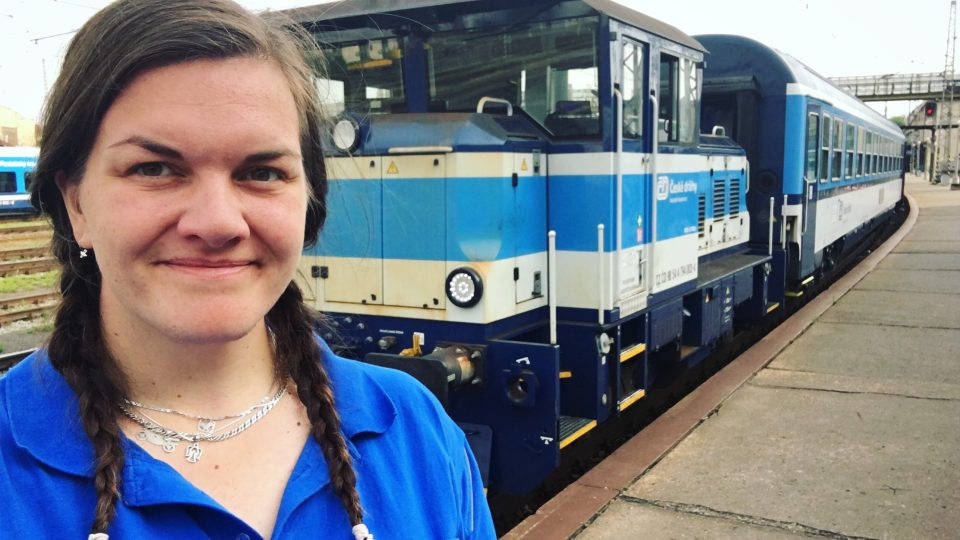 Strojvedoucí Eva Koňáková a její velká láska - železniční mašiny