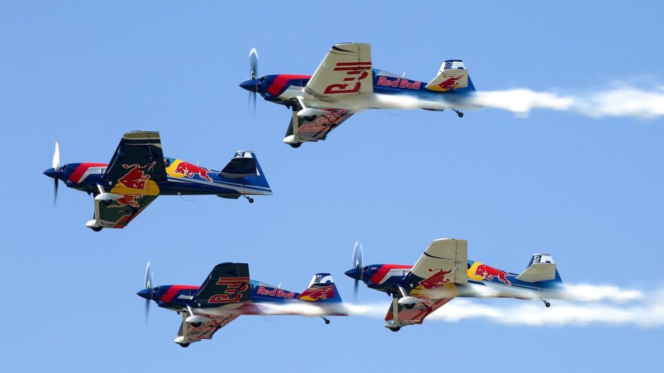Akrobatická skupina The Flying Bulls Aerobatics Team