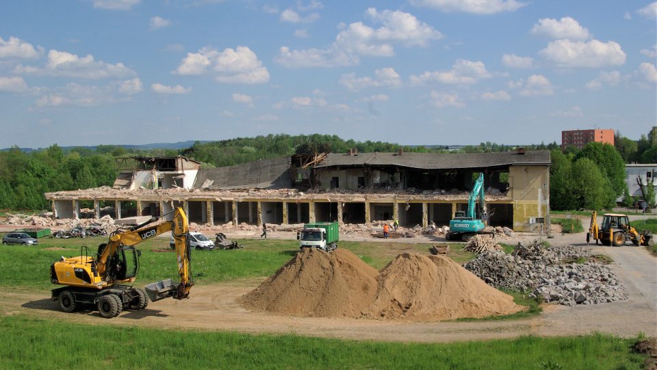 Květnová demolice budovy v lokalitě Kasárna