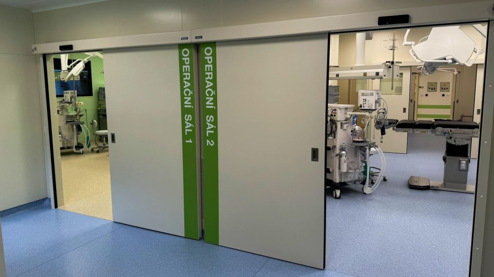 V nemocnici ve Dvoře Králové nad Labem kraj otevřel nové operační sály