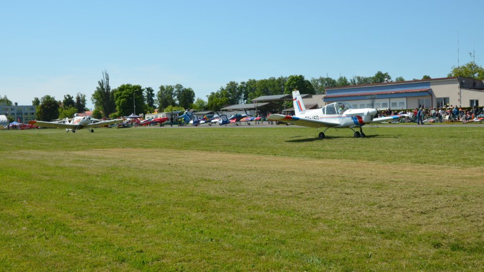 Letiště v Jaroměři Josefově sahá až na samý počátek historie létání v Čechách