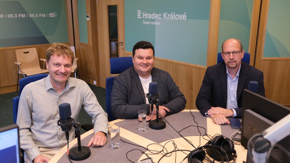 Předvolební debata 17.9. - Zleva: Martin Hanousek, Matěj Hlavatý a Jiří Štěpán