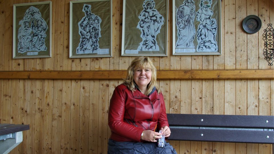 Kateřina a její výtvarné pojetí soch a sousoší svaťáčků z regionu Novopacka a Jičínska