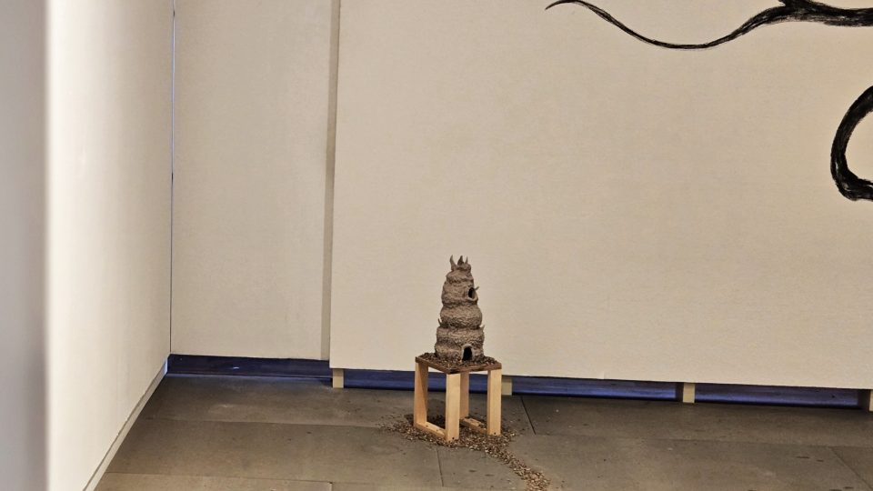 Z tvorby Jana Wildy Na bidýlku II v Galerii moderního umění v Hradci Králové