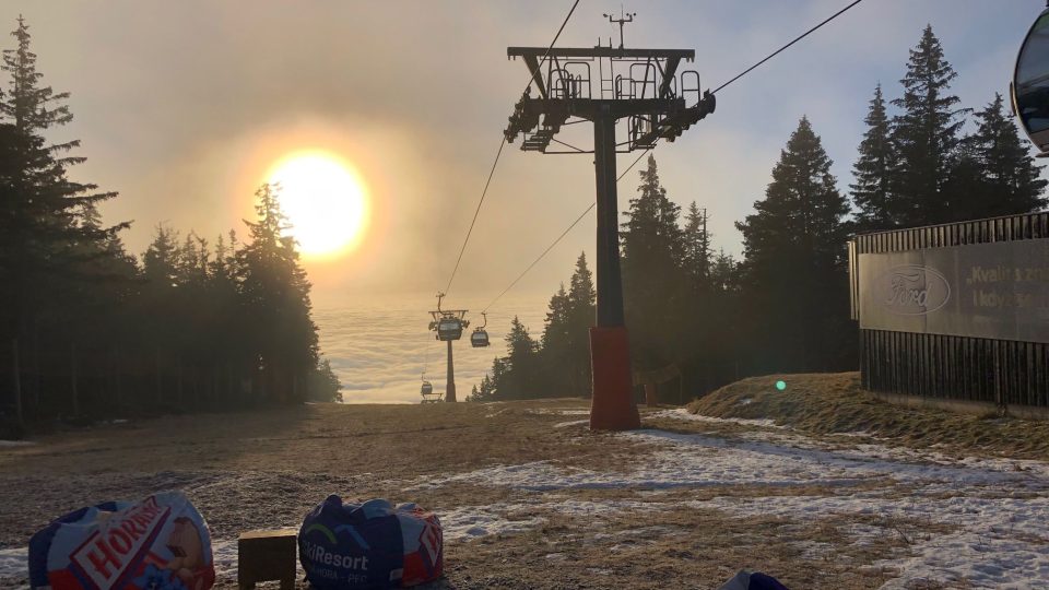 Zahájení lyžařské sezóny v Krkonoších
