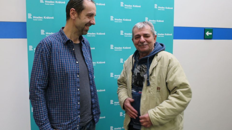Tomáš Katschner a Pavel Dobeš ve studiu Českého rozhlasu Hradec Králové