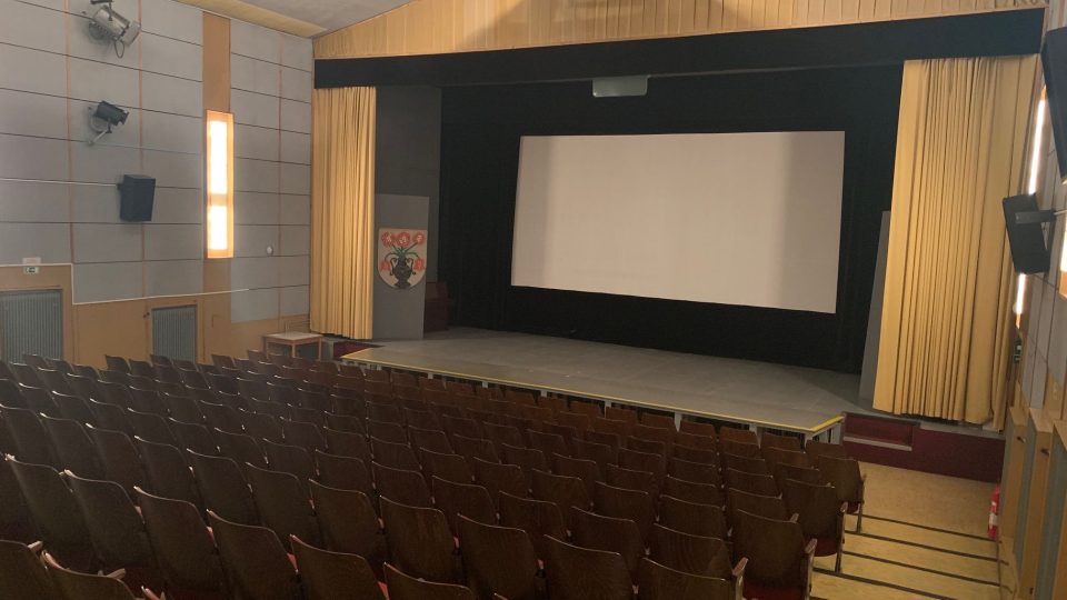 Nový Hrádek na Náchodsku má 850 obyvatel, přesto má svoje kino, které patří mezi české unikáty