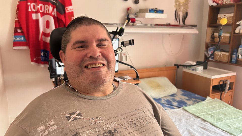 V Žirči vznikají byty vybavené nejnovějšími technologiemi. Poslouží lidem s roztroušenou sklerózou | foto: Václav Plecháček, Český rozhlas V Žirči vznikají byty vybavené nejnovějšími technologiemi. Poslouží lidem s roztroušenou sklerózou