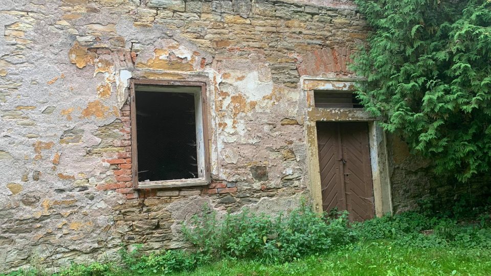 Byt Panklových nedaleko zámku v Ratibořicích se dočká obnovy