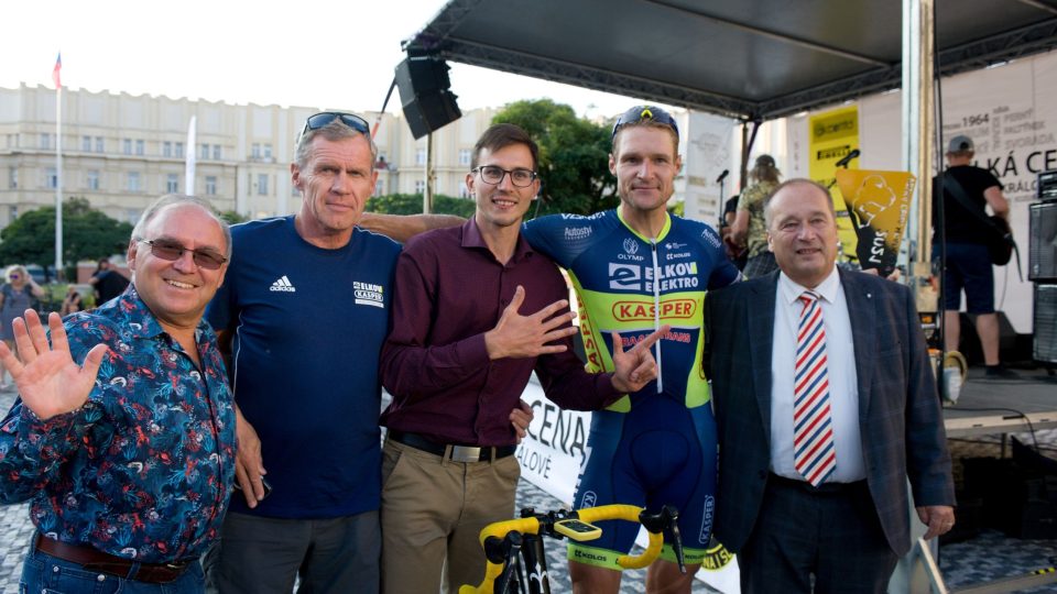 Velká cena Hradce Králové - tradiční cyklistický závod - vyhlášení vítězů