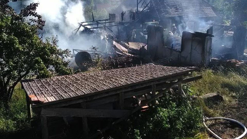 Požár stodoly v Pecce způsobil škodu 1,5 milionu korun