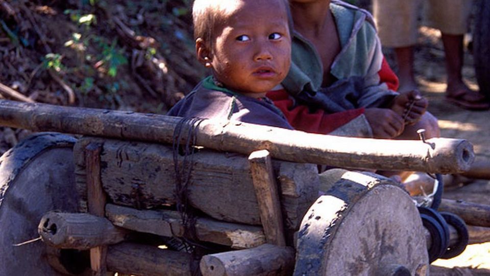 Děti v Barmě