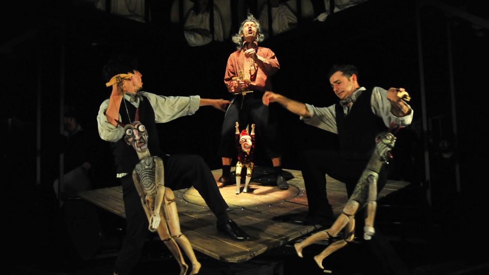 Faust - inscenace královéhradeckého Divadla DRAK