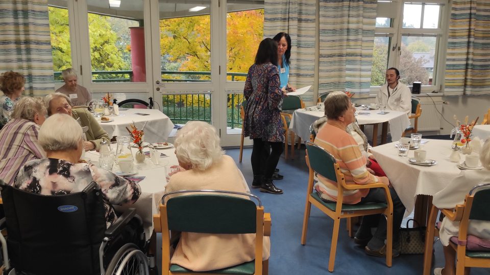 Rozhlasový přenos z Domova U Biřičky v Hradci Králové | foto: Tomáš Dražek, Český rozhlas Rozhlasový přenos z Domova U Biřičky v Hradci Králové