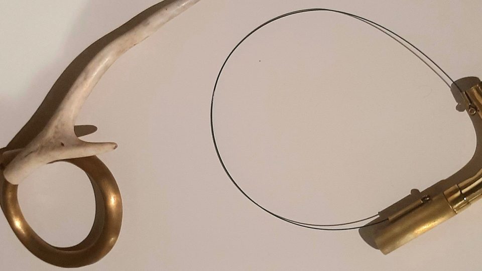 Propojením lidových řemesel a současného designu vznikly tyto šperky | foto: Markéta Ševčíková, Český rozhlas Propojením lidových řemesel a současného designu vznikly tyto šperky