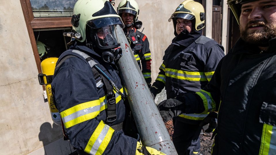 Požár poničil budovu s šatnami fotbalového klubu ve Voděradech