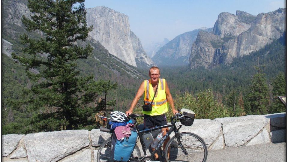 Radek Hroch projel na kole Spojené státy americké z východního na západní pobřeží