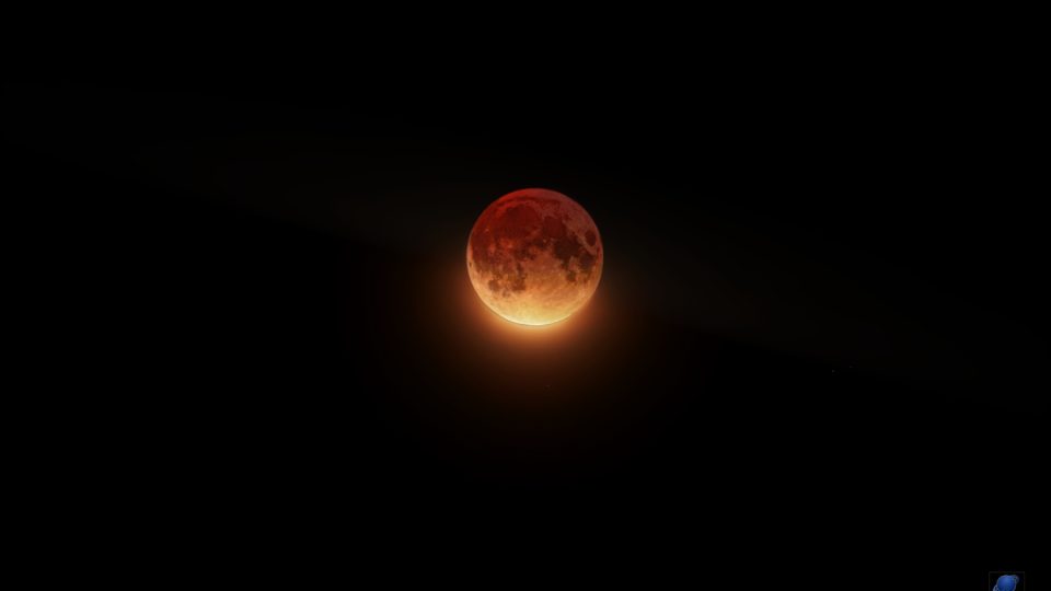 Krásy vesmíru na astrofotografiích Zdeňka Bardona - fáze Měsíce fotografovaná z hvězdárny v Úpici