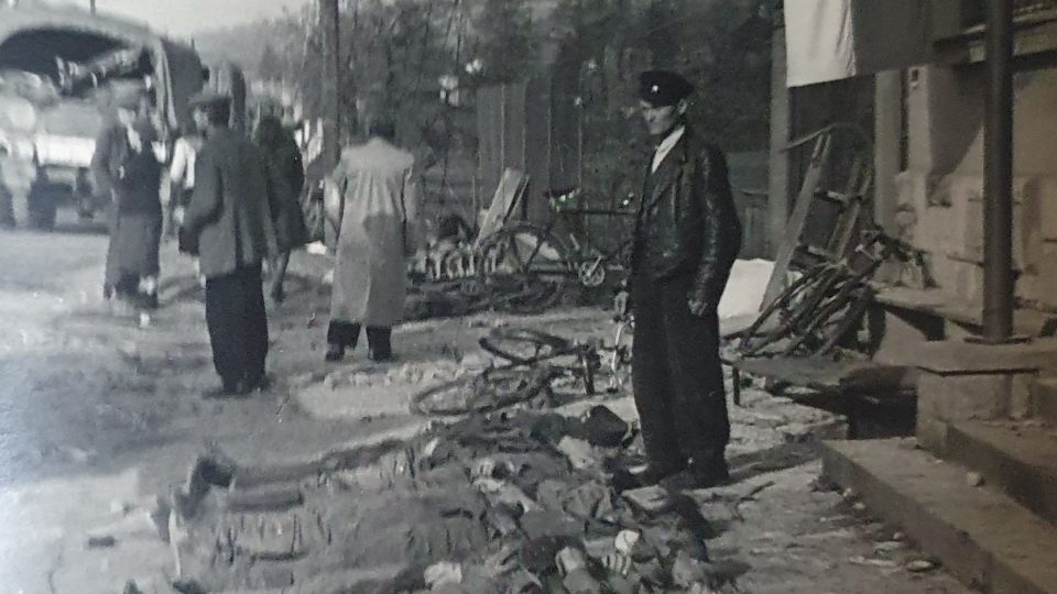 Zastřelení sovětští vojáci před Běloveskou celnicí 9. května 1945