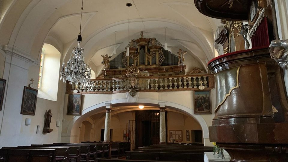 Varhany v kostele Nanebevzetí Panny Marie v České Skalici dosluhují