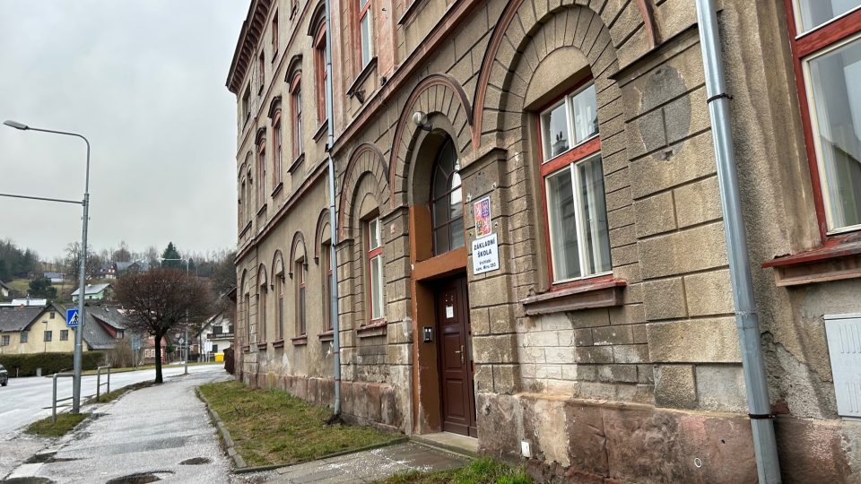 Odloučené pracoviště Základní školy Náměstí Míru ve Vrchlabí zvané Vločka se bude opravovat