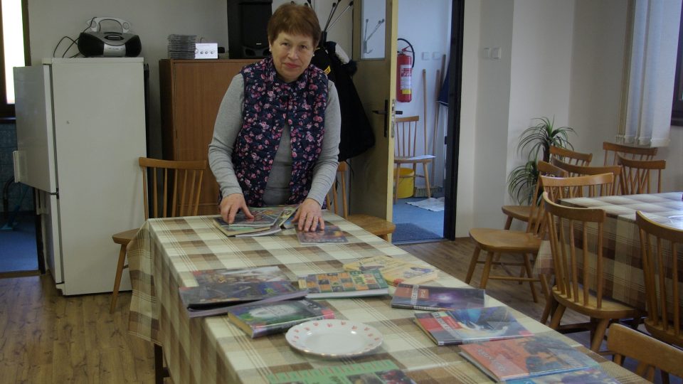 Emeritní knihovnice Dana Michlová připravuje knižní setkání pro děti a mládež v Hubálově