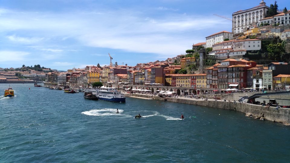 Portugalsko je pro turistu skvělé v tom, že tam není turistický ruch tolik rozvinutý. A tím pádem je víc autentické