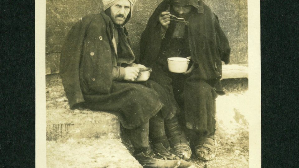 Fotografie ze zajateckého tábora z 1. světové války u Martínkovic na Broumovsku - Guten Apetitt
