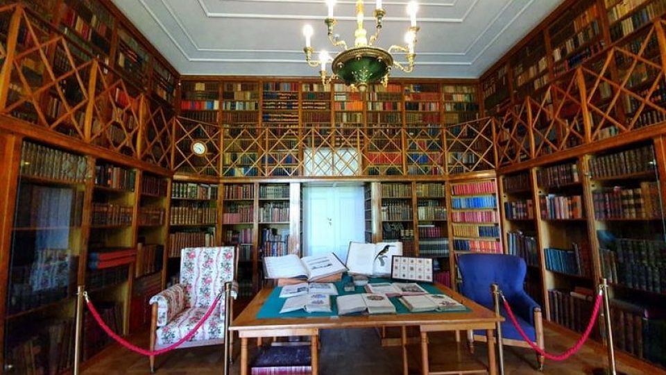 Knihovna v Novém zámku v Kostelci nad Orlicí