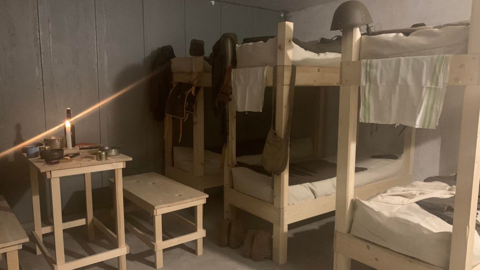 Pěchotní srub Jeřáb na Dobrošově letos poprvé uvidí návštěvníci s kompletně zařízeným interiérem