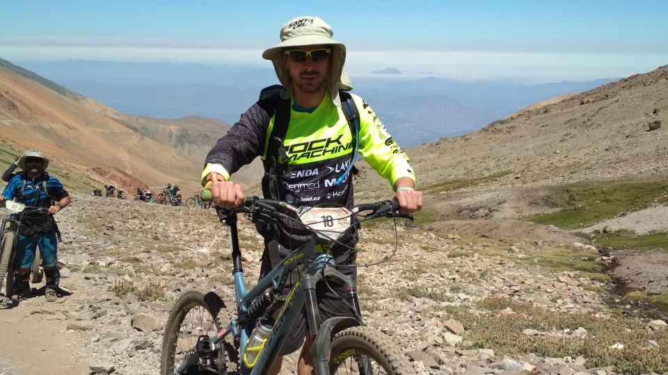 František Žilák, úřadující mistr České republiky v enduru na horských kolech, při závodech v Chile
