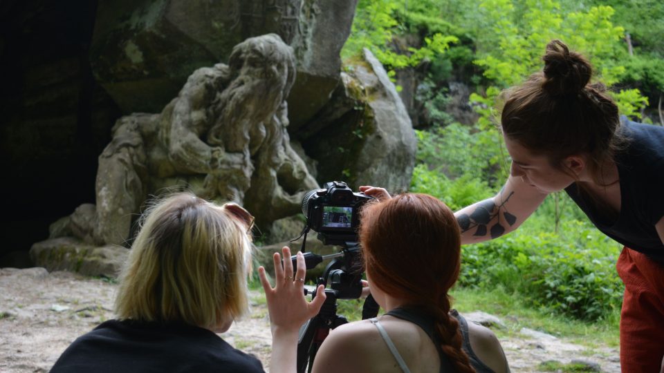 Končí restaurátorské práce na obnově Braunova betléma na Trutnovsku