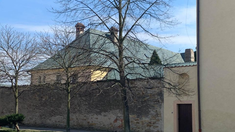Kapucínský klášter v centru Opočna by se měl opět otevřít veřejnosti