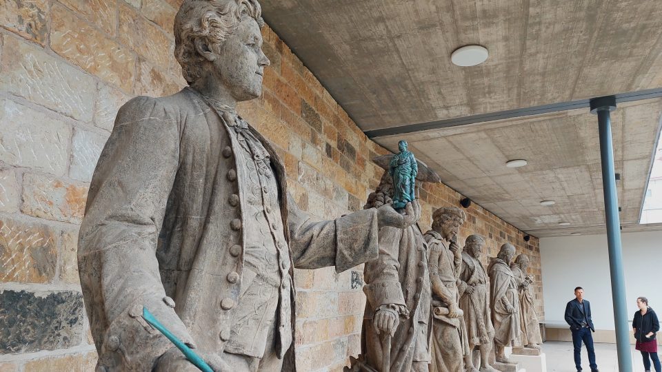 Návštěvník hořického muzea si teď může prohlédnout i detaily Černilových soch