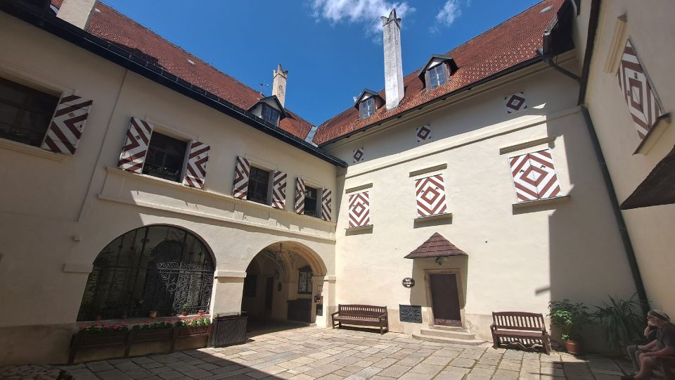 Červená Lhota je jeden z nejnavštěvovanějších zámků jižních Čech | foto: Filip Černý, Český rozhlas Červená Lhota je jeden z nejnavštěvovanějších zámků jižních Čech