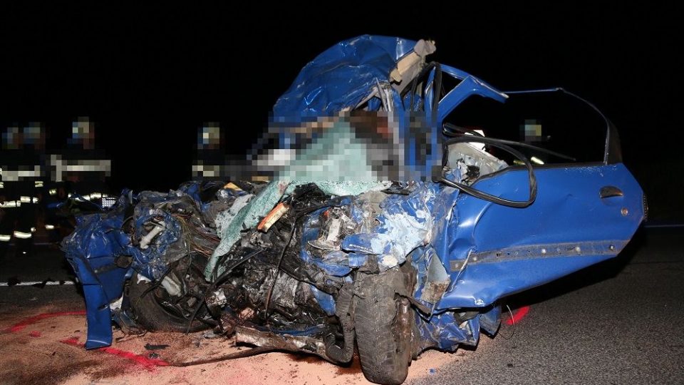 Tragická dopravní nehoda na silnici č. 16 u Dolního Lochova na Jičínsku