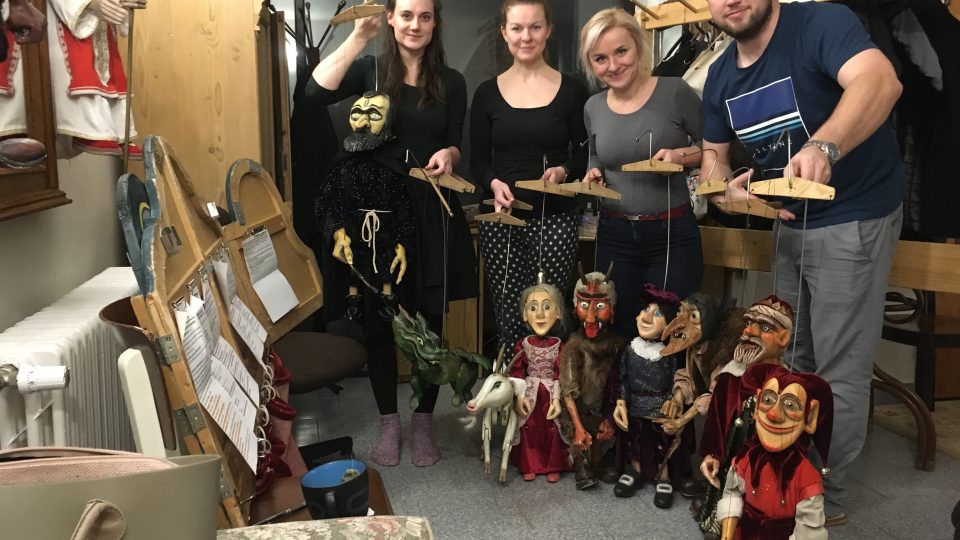 Loutkové divadlo Kozlík hraje s nadšením pohádky pro děti i dospělé