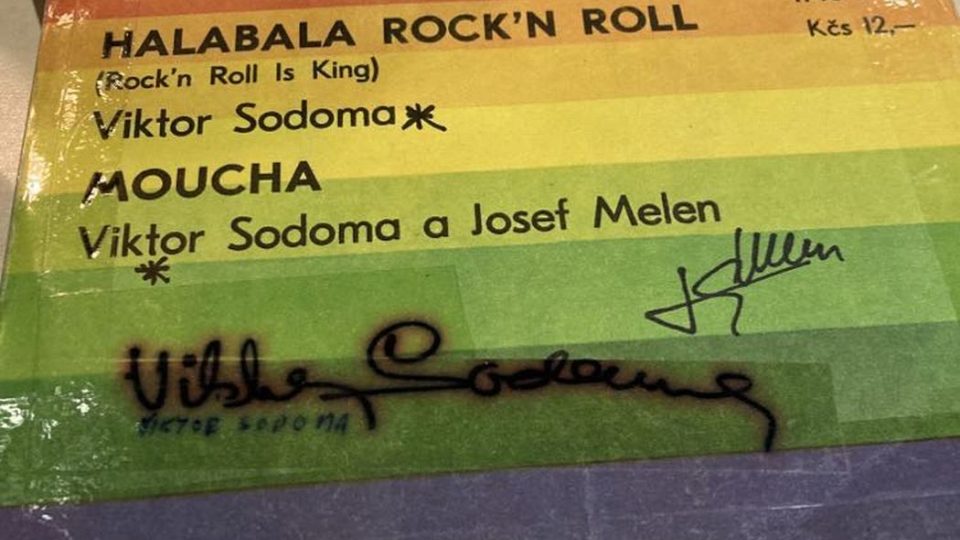 První deska Josefa Melena s čerstvým podpisem