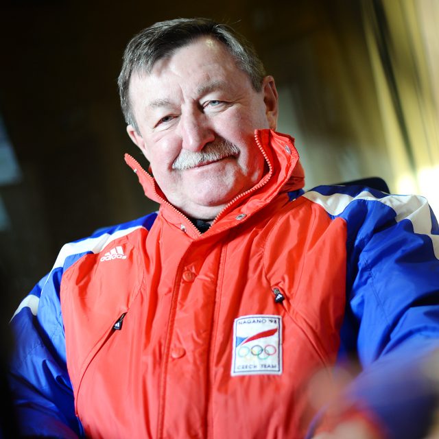 Vladimír Martinec si schovává bundu z Nagana i po dvaceti letech | foto: Jan Ptáček,  Český rozhlas