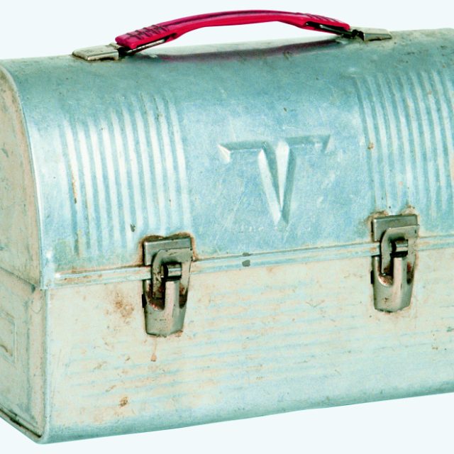 Plechový kufřík | foto:  Comstock Images